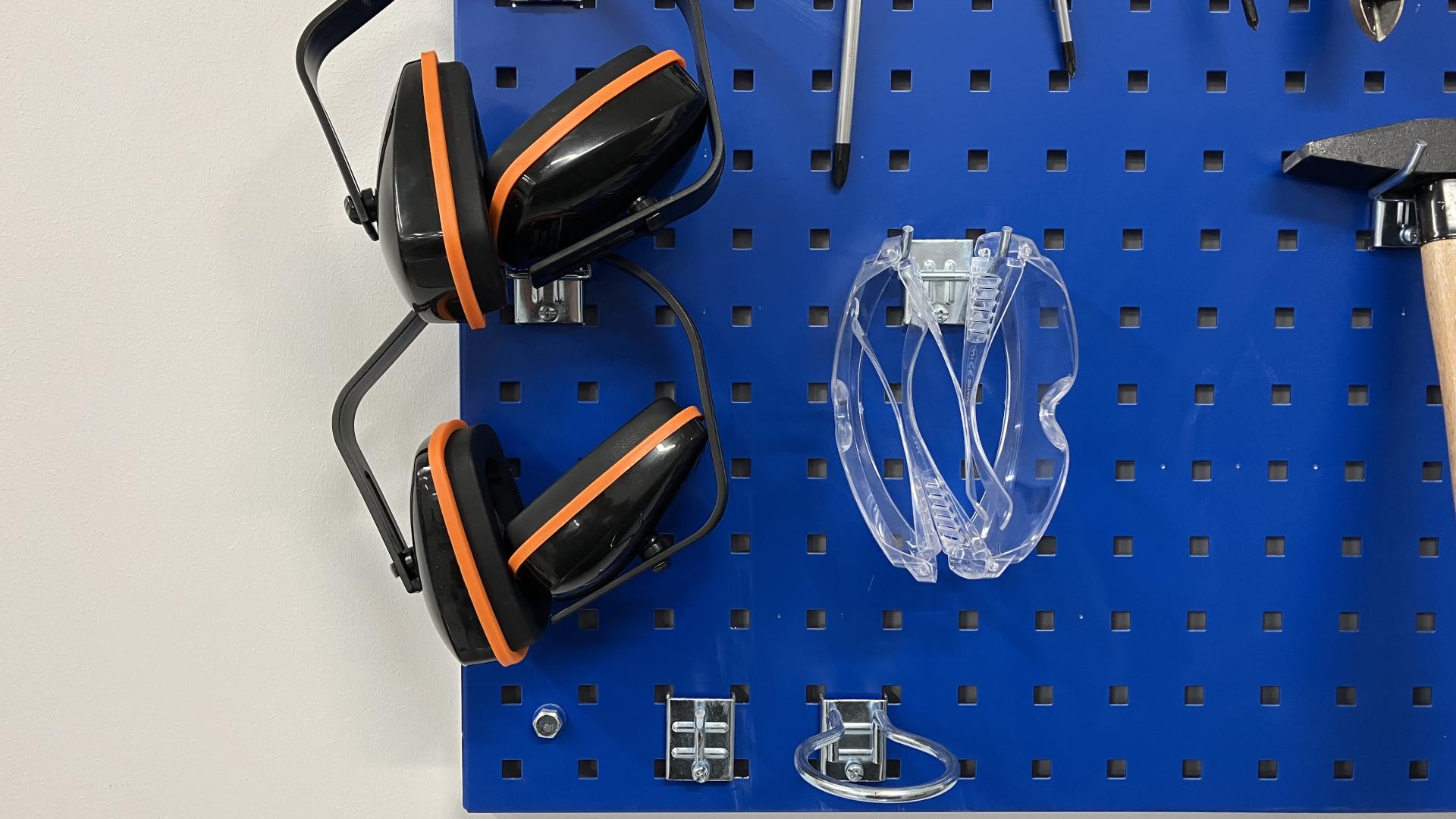 Aizsargaustiņas un aizsargbrilles