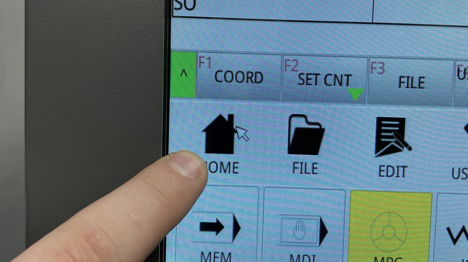 Klikšķināt uz HOME pogas