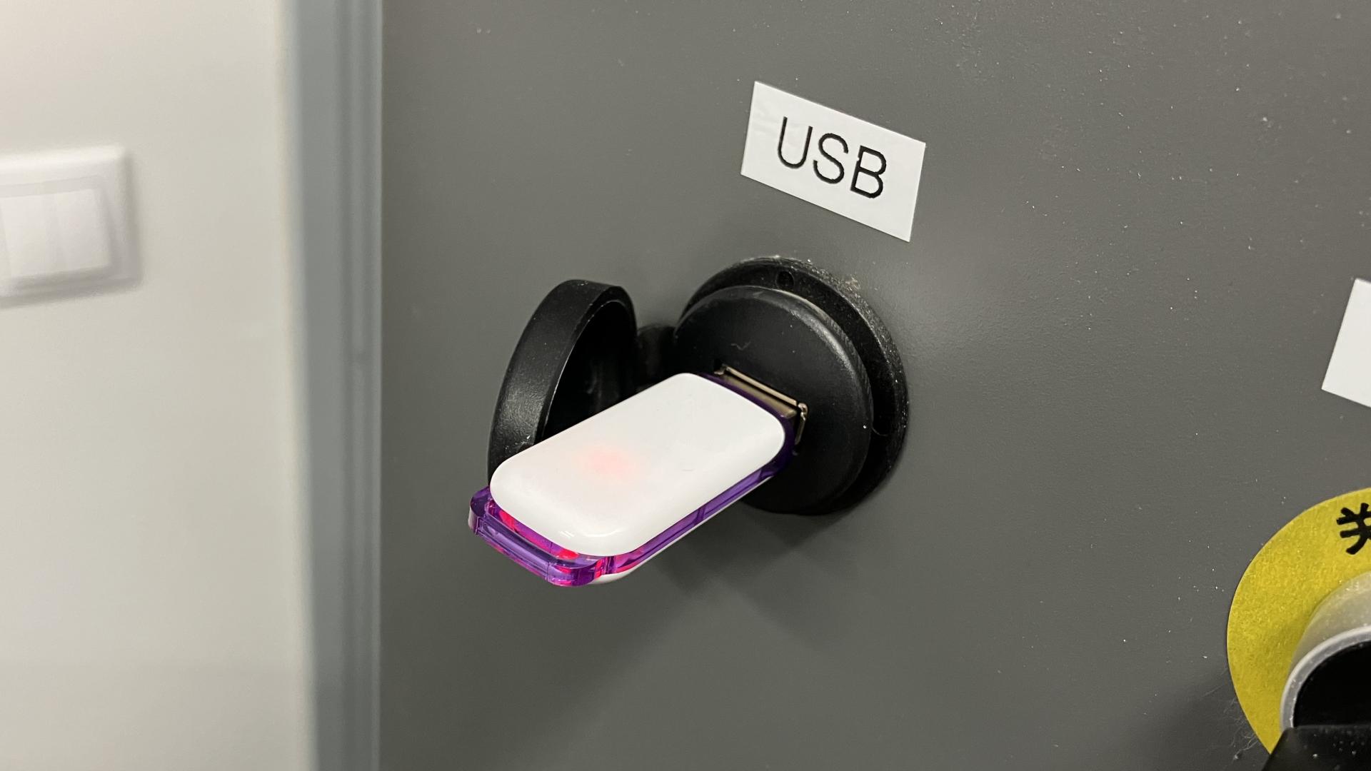 USB ligzda