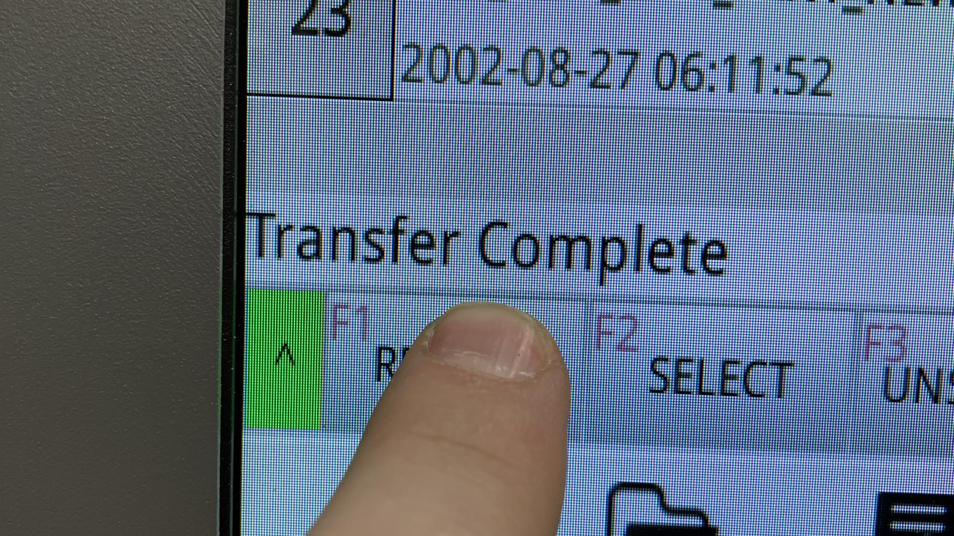 Jāsagaida Transfer Complete ziņa